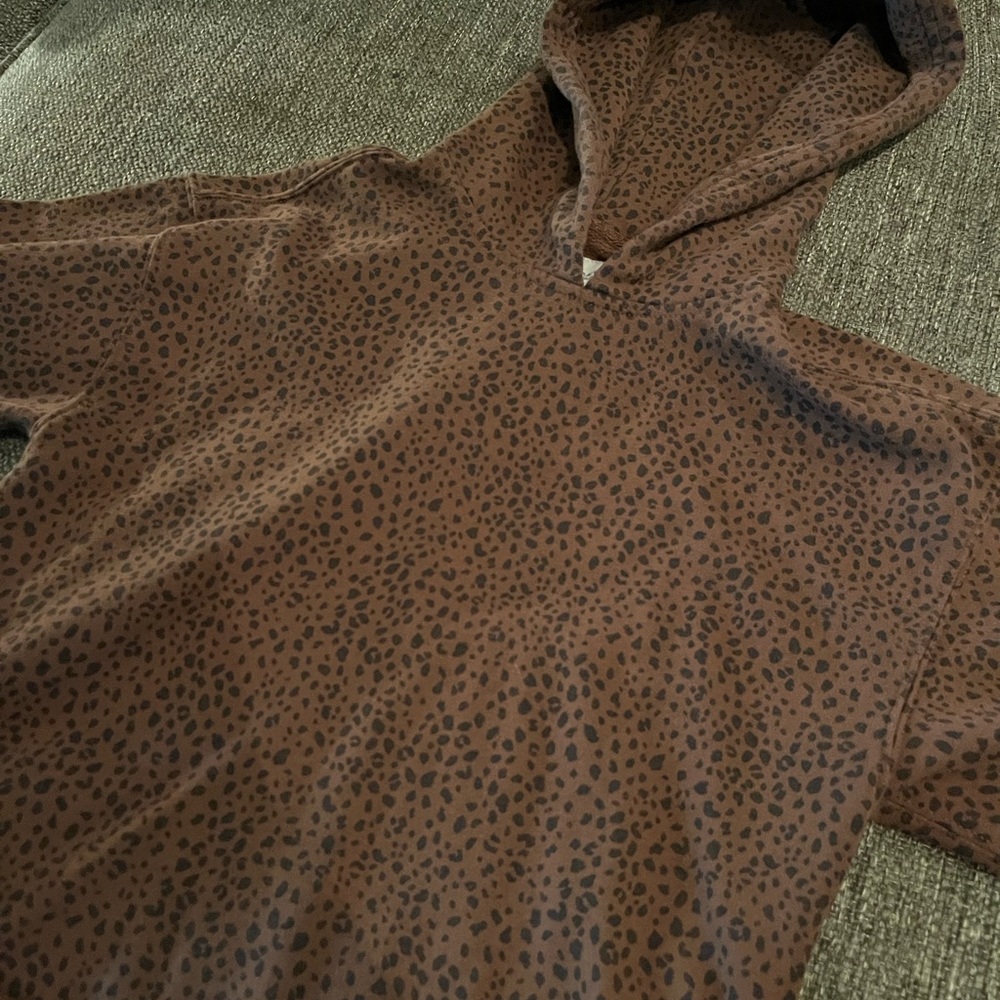 Cheetah print sweatshirt 🐆